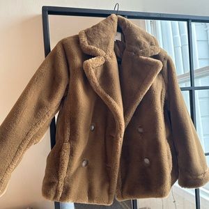 Vince Size XXS Double Breasted Plush Faux Fur Coat
